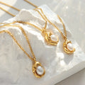 MECYLIFE Elegant 18K Gold Ins Fashion Women Charm Pendant Stainless Steel Natural Freshwater Pearl Necklace for Girl