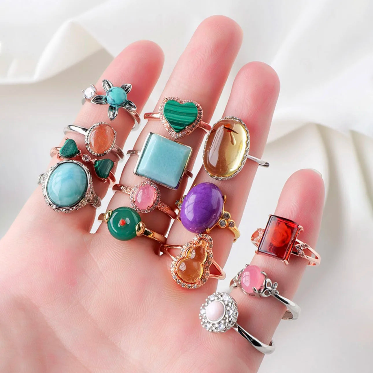Fashion Design Crystal Crafts Natural Gemstones Strawberry Quartz Purple Mice Rings
