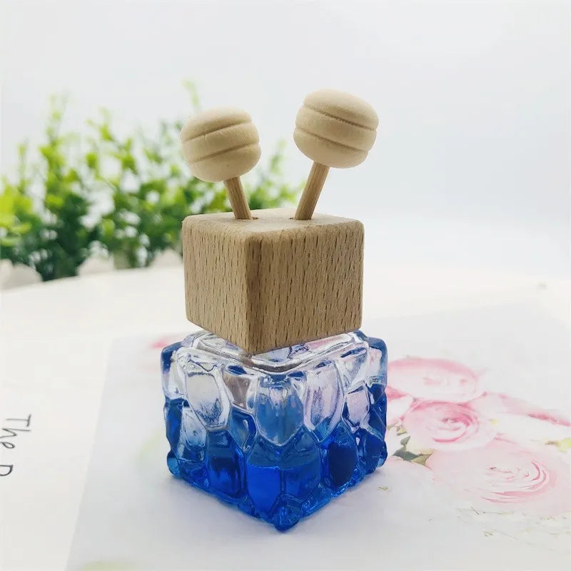 5ml 8ml 10ml Factory Price Essential Oil Hanging Wooden Car Perfume Bottle Cap Diffuser Bottle