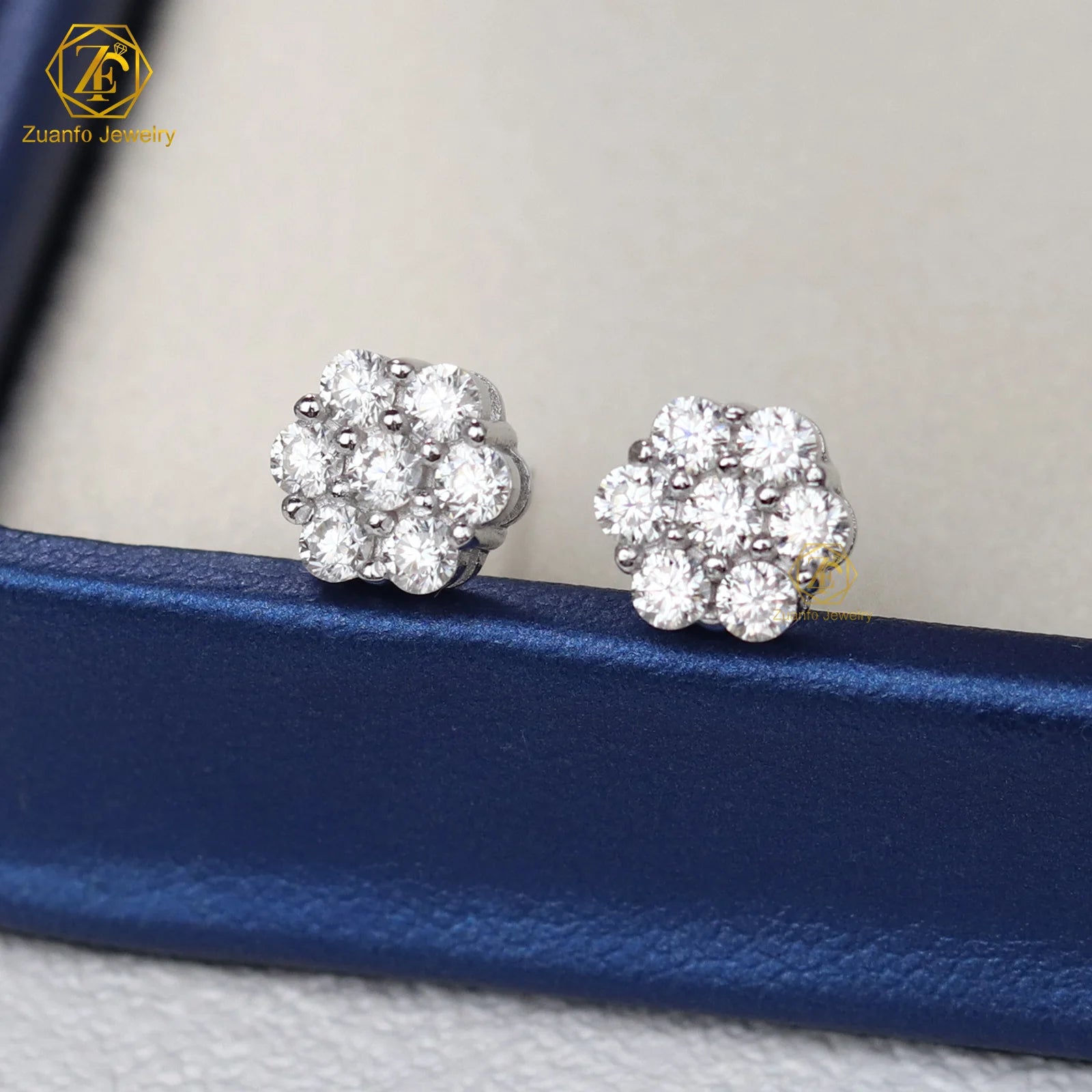 8MM Flower Cluster VVS Moissanite Stud Earrings 925 Sterling Silver Gold Plating Diamond Earring for Parties and Gifts