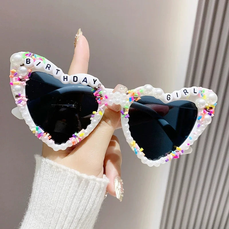 2024 Bridesmaid Sunglasses with Rhinestone Letters Pearl Hearts Ladies Bachelorette Party Sunglasses