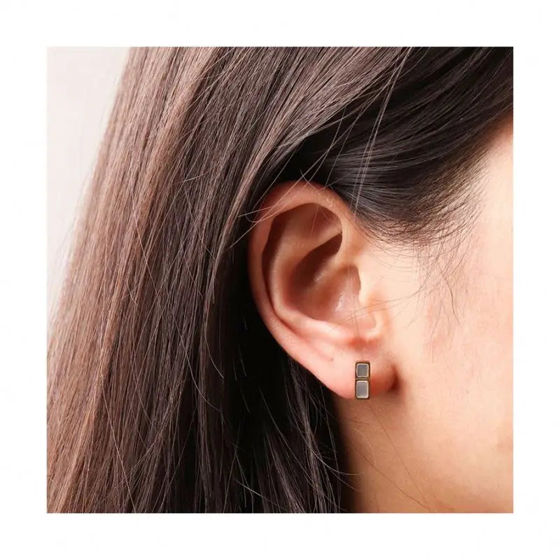 Chris April 316L Stainless Steel PVD Plated Natural White Shell Stud Earrings