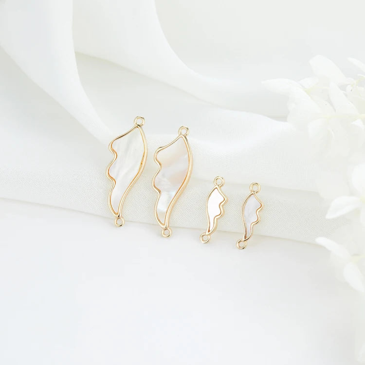 Wholesale Fashion Jewelry 14K Gold Plated Wing Shaped Brass Shell Connector Charm Pendant for Jewelry Making