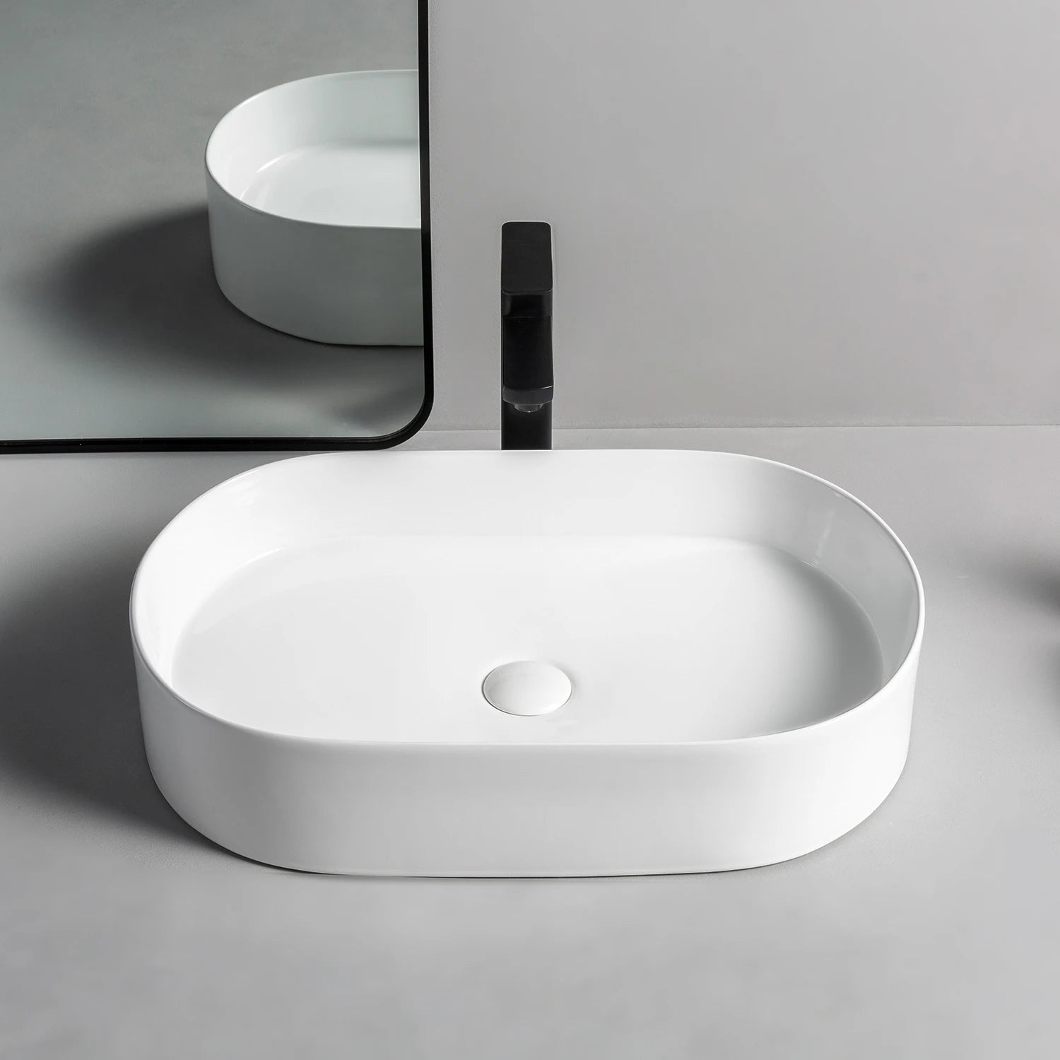 Customize Modern High Quality Hot Sale Oval Shape Ceramic Bathroom Sink Table Top Hand Wash Basin