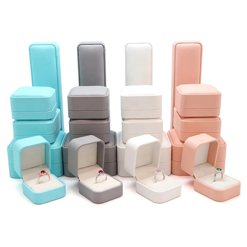 Factory in Stock Leather Jewelry Box Ring Earrings Bracelet Pendant LongChain Box Jewelry Boxes