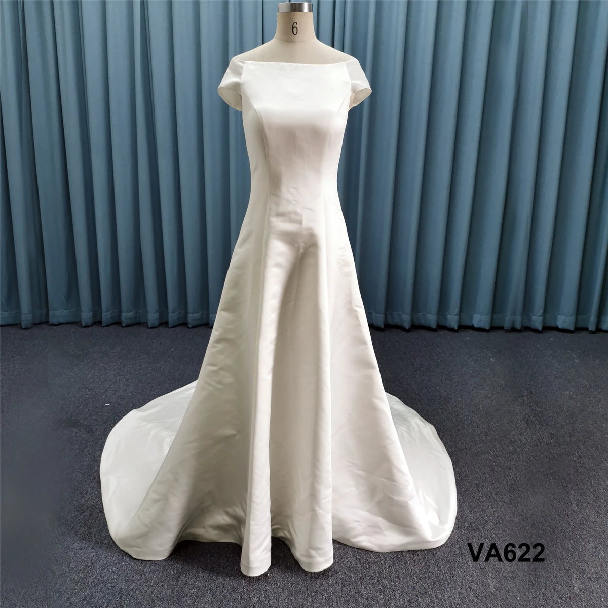 Classical Plus Size Wedding Gown With Fitted Small Skirt Soft Satin With Short Sleeves Bridal 2020 MegaBDM