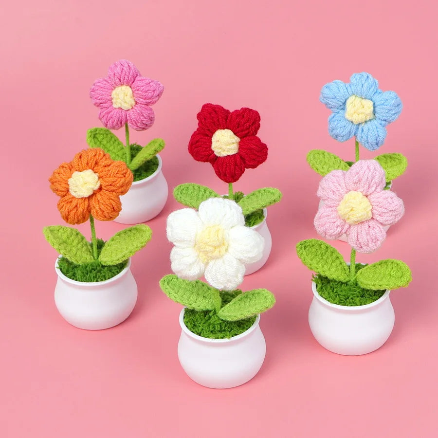 Handmade 9cm Crocheted Puff Flower Artificial Plant Fresh Mini Ornament for Student Office Desk Valentine's Day Easter