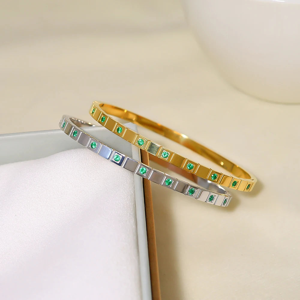 Hypoallergenic Waterproof Jewelry PVD Plating Green Emerald Cubic Zircon Inlaid Cuff Bracelets Bangles for Women