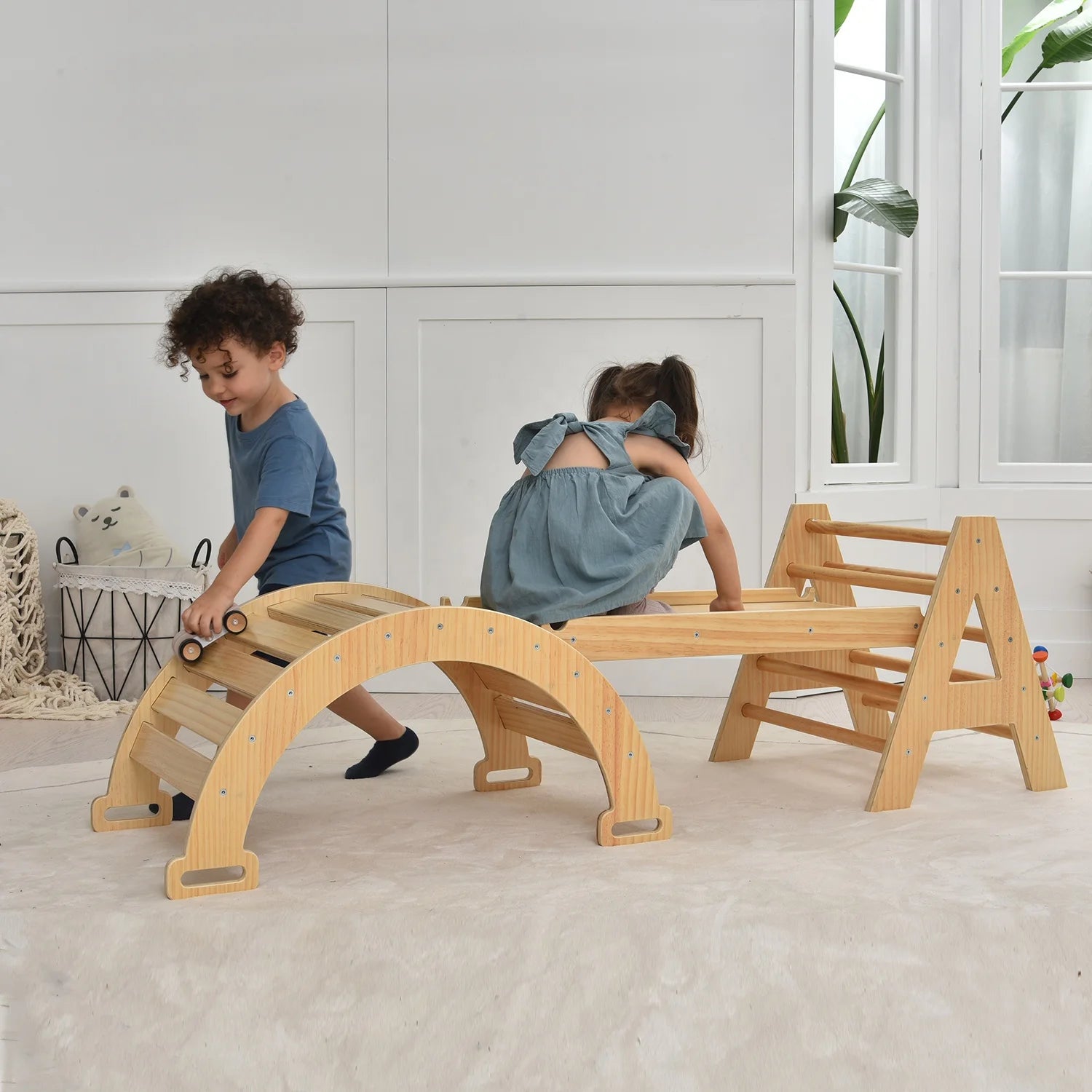 Children's Wooden Foldable Climbing Triangle Toy Indoor Playground Kid Climb Frame Ramp for Gym Climb & Pickler Triangle