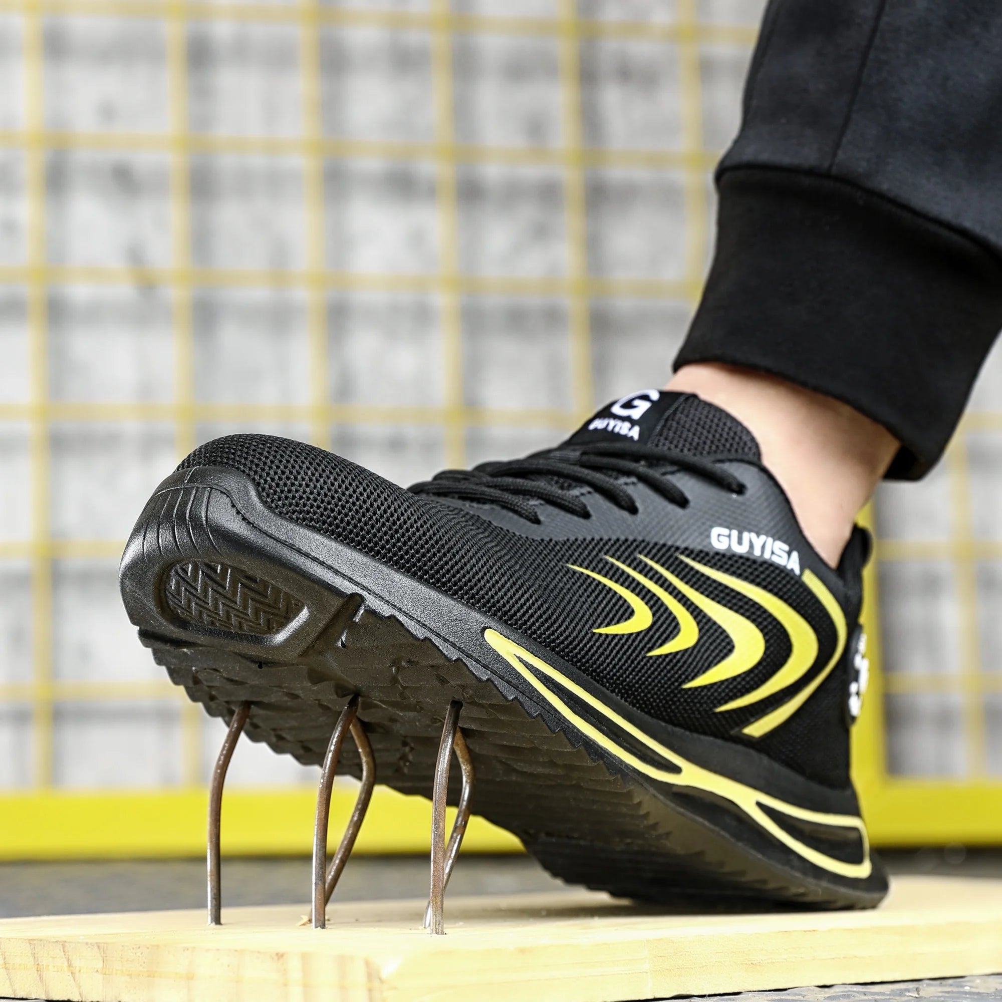 GUYISA Lightweight Safety Shoes Fashion Sports Steel Toe Safety Shoes