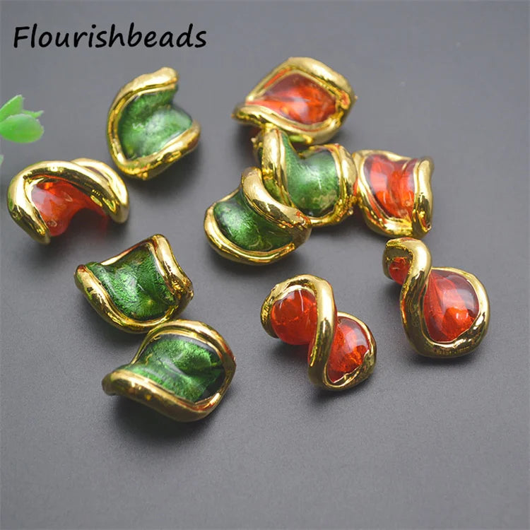 Wholesale Gold Plated Copper Irregular Shape Red Green Glass Beads for DIY Fashion Woman Jewelry Bracelet Necklace Making