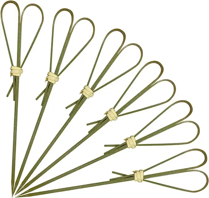 Tailai 4.7 Inch Eco-Friendly Polished Bamboo Wood Heart Shaped Cocktail Picks Toothpicks Appetizers Skewers Charcuterie
