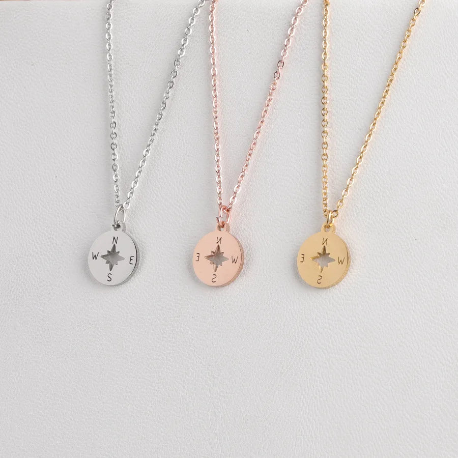 Hot Selling Customization Stainless Steel Disc Pendant Necklace Glossy Round Letter Pendant Necklace Wholesales