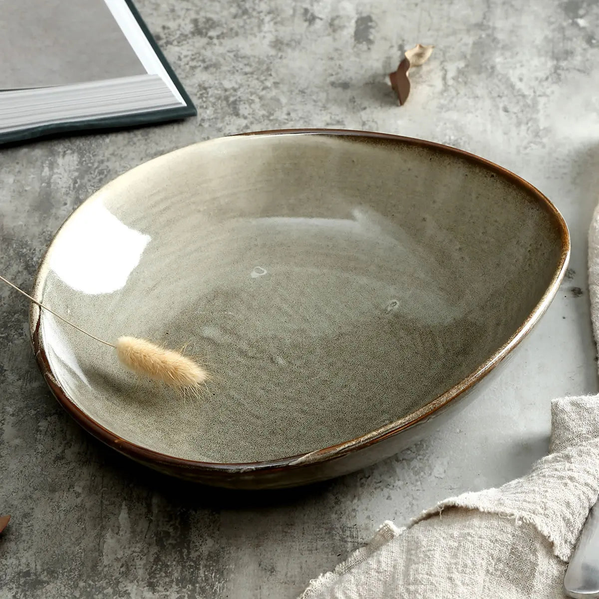 Factory Direct Wholesale Irregular Ceramic Soup Plateporcelain Modern Restaurant and Hotel Used Dinner Dishes Plates
