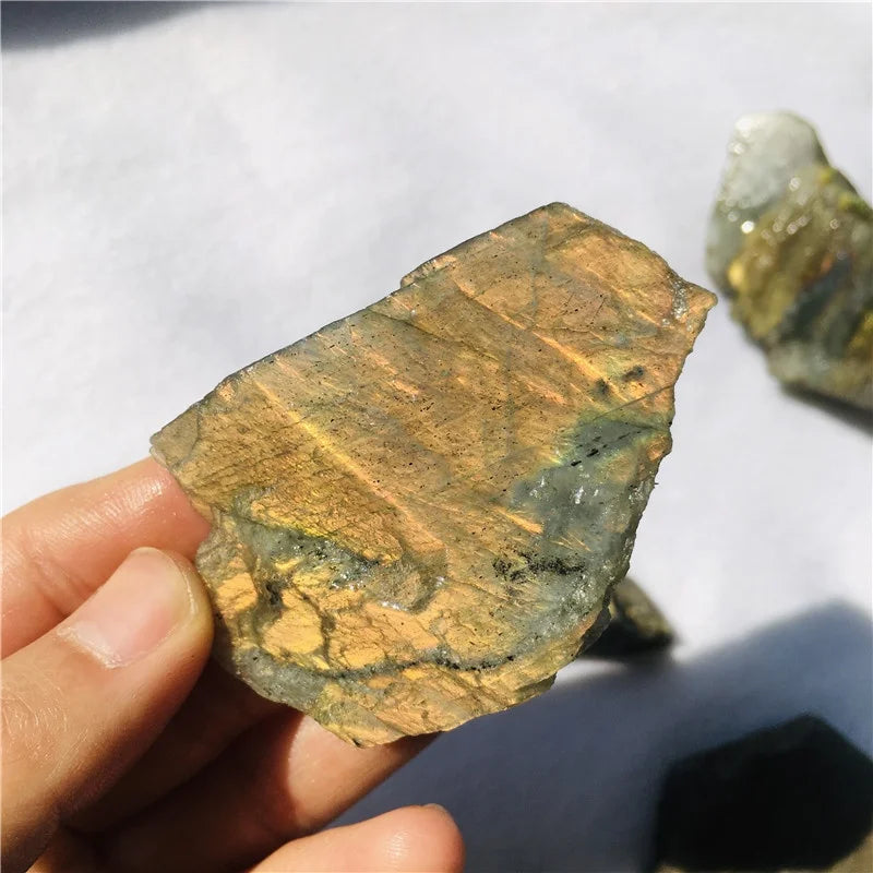 Hot Sale Natural Raw Crystal Slice Rough Gemstone Flash Labradorite Stone for Decoration