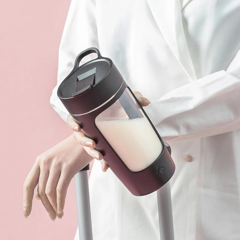 Small MOQ Portable 650ML logo Available Electric Shaker with Visible Window Powerful Protein Bottle Shaker for Gym Shake Bottle