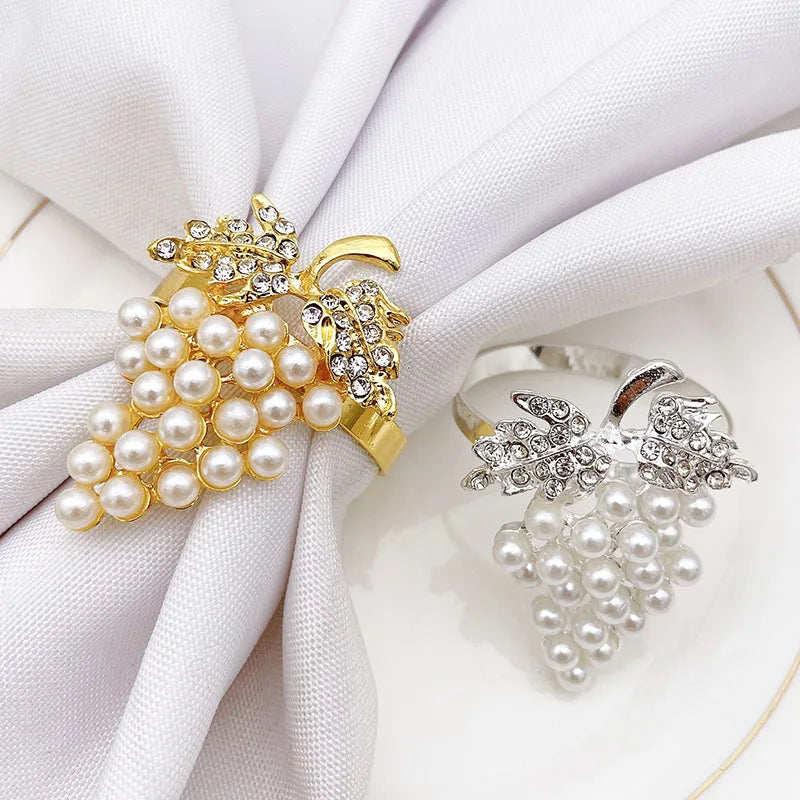 High-End Luxury Fruit Napkin Holder Pearl Grape Napkin Ring for Wedding or Party Table Decoration Stocked Metal Beads Design