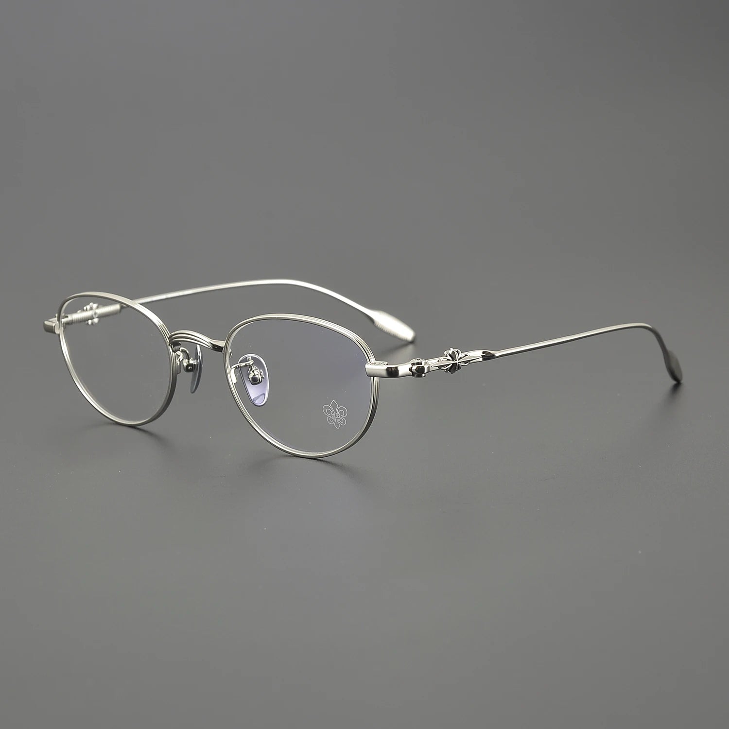 CH8234 2024 New Small Elliptical Frame Titanium Cat Eye Gold Silver Black Prescription Lady Glasses Custom Eyewear Frame