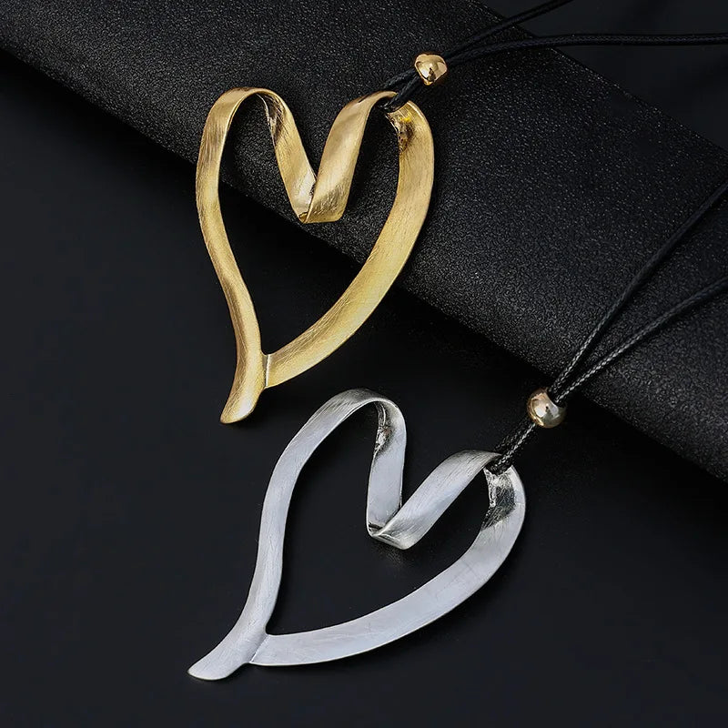 2022 Newest Design Love Heart Pendant Long Black Leather Necklace for Women