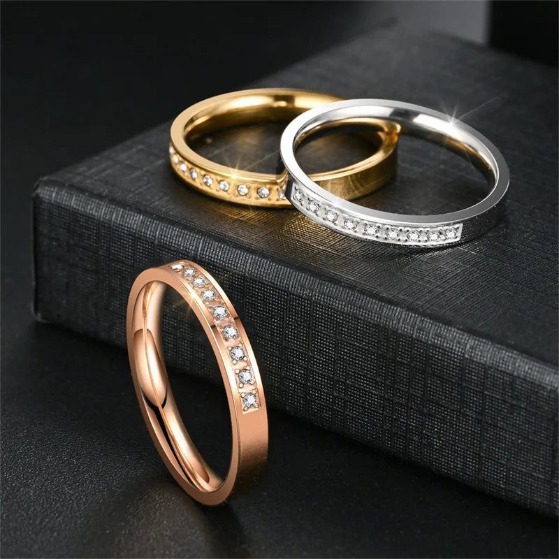 Stylish and Trendy Stainless Steel Diamond-encrusted Wedding Jewelry Fashionable Couple Rings Fashionable Rings