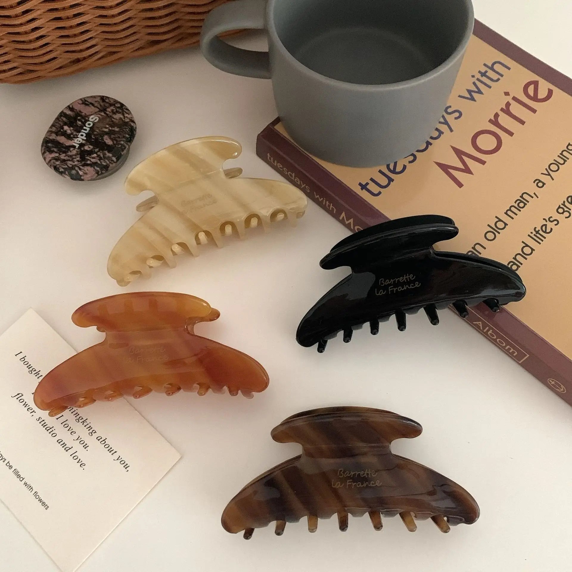 Sayoung Luxury Vintage Hair Accessories Large Size Acetate Letter Hair Claw Clips for Women Girls Daily Hair Accessories