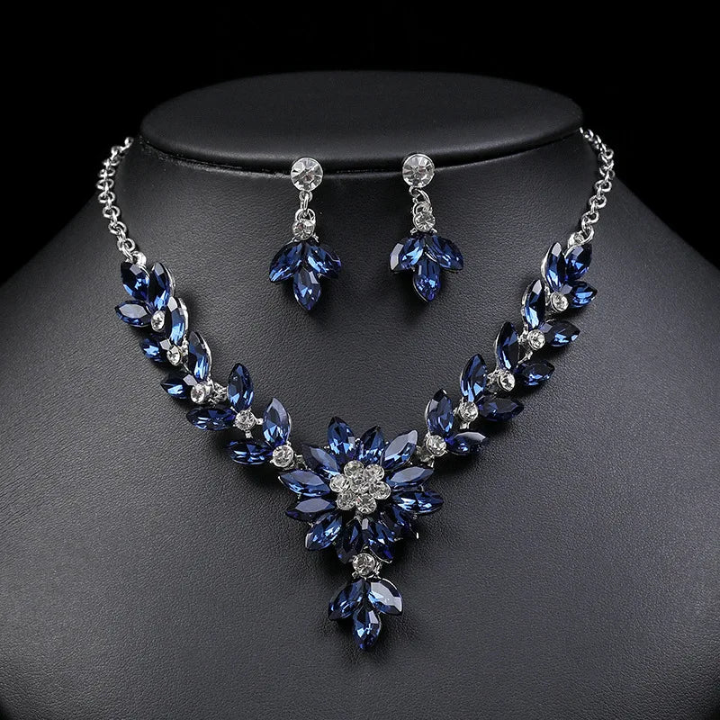 Hot Selling 2pcs Luxury Rhinestone Flower Banquet Woman Bride Propose Necklace Earrings Jewelry Set