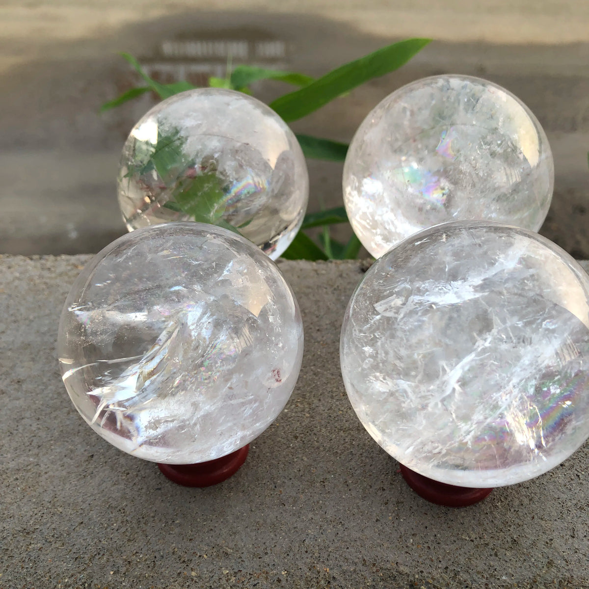 Nature Rainbow Crystal Sphere Clear Quartz Ball for Fengshui MegaBDM