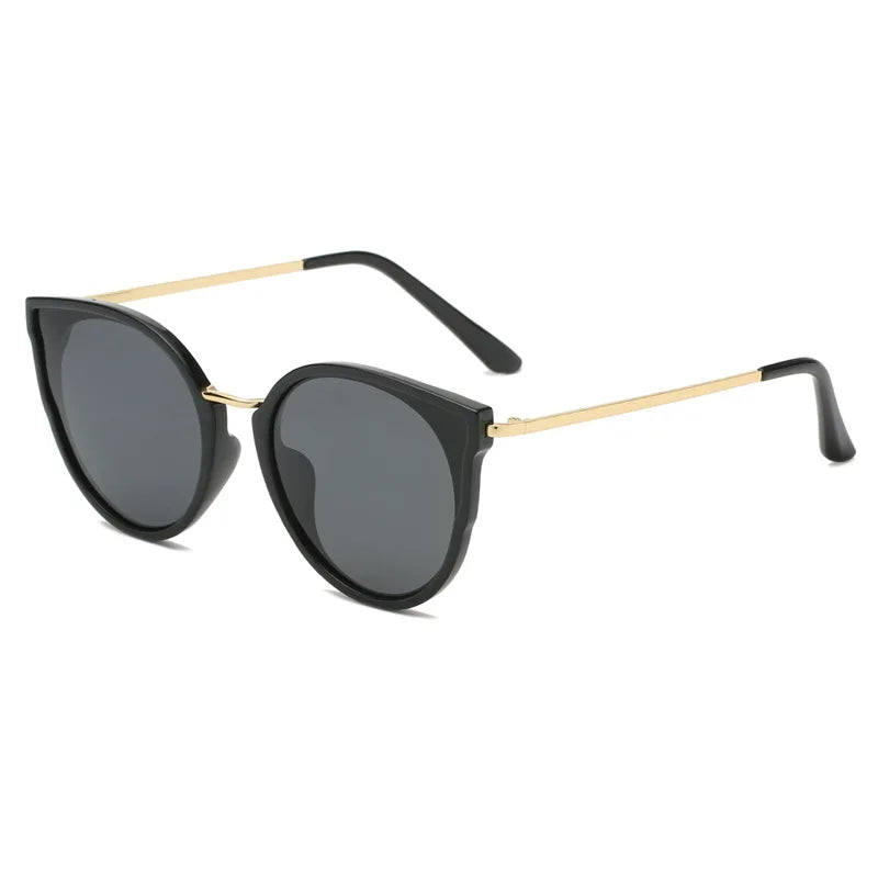 Factory Directly Supply Premium Cat Woman's Sunglasses with Polarized Lenses Tac Material Fashionable Design