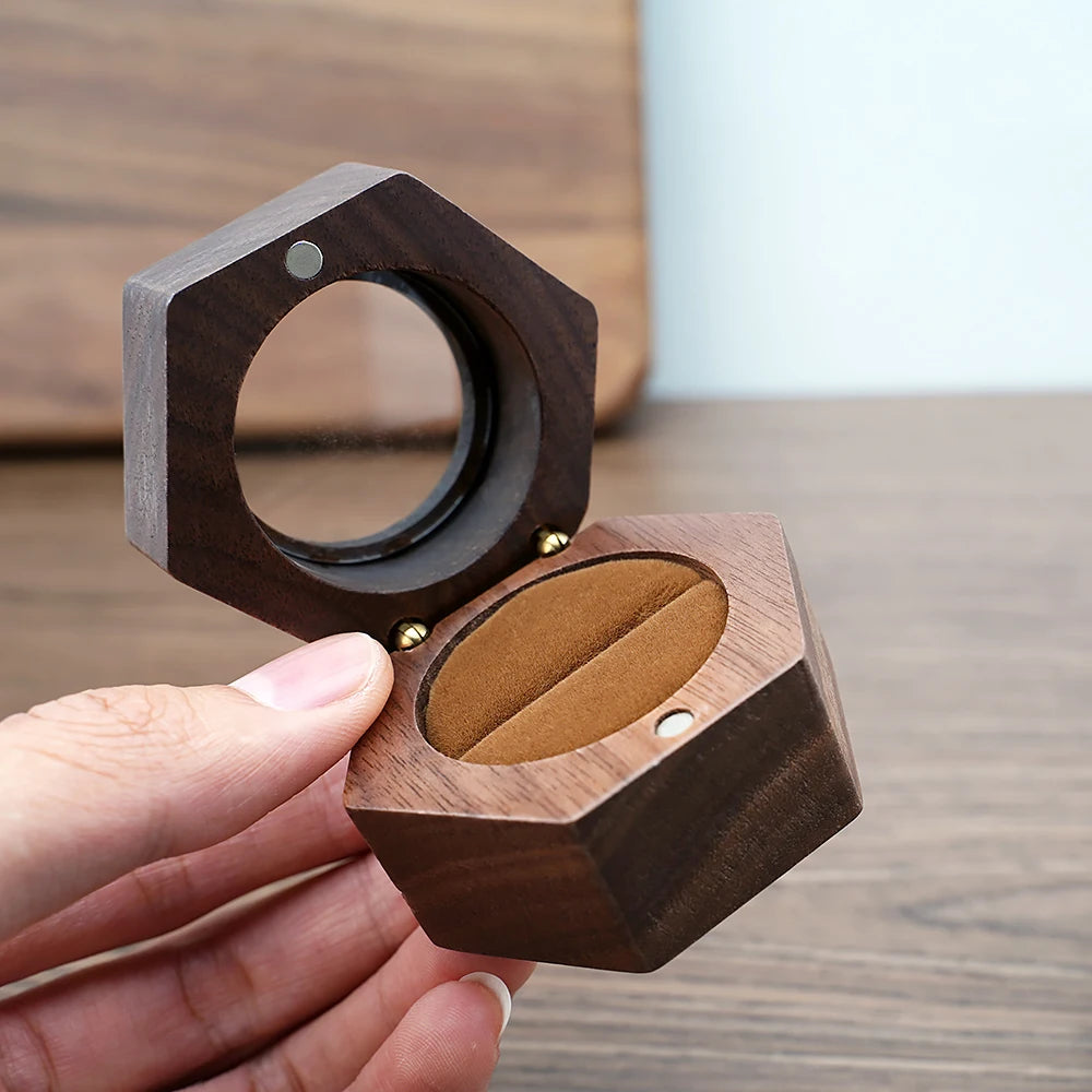 Fancy Honeycomb Hexagon Walnut Wedding Ring Display Case Magnetic Snap Closure Elegant Jewelry Boxes for Luxury Window Display