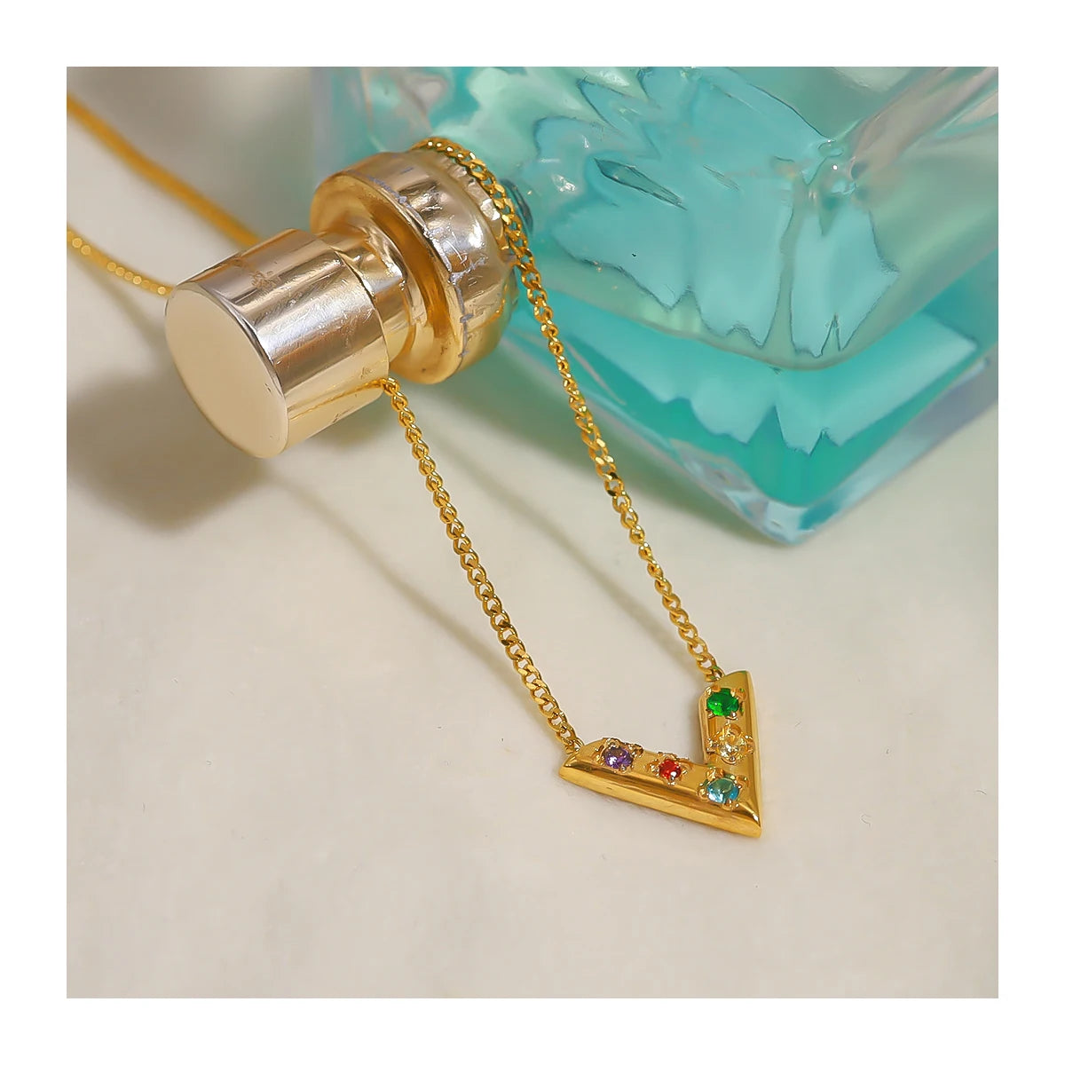 New Luxury Stainless Steel 18K Gold Plated Colorful V Shape Pendant Cubic Zirconia Jewelry Necklace for Girls Gift