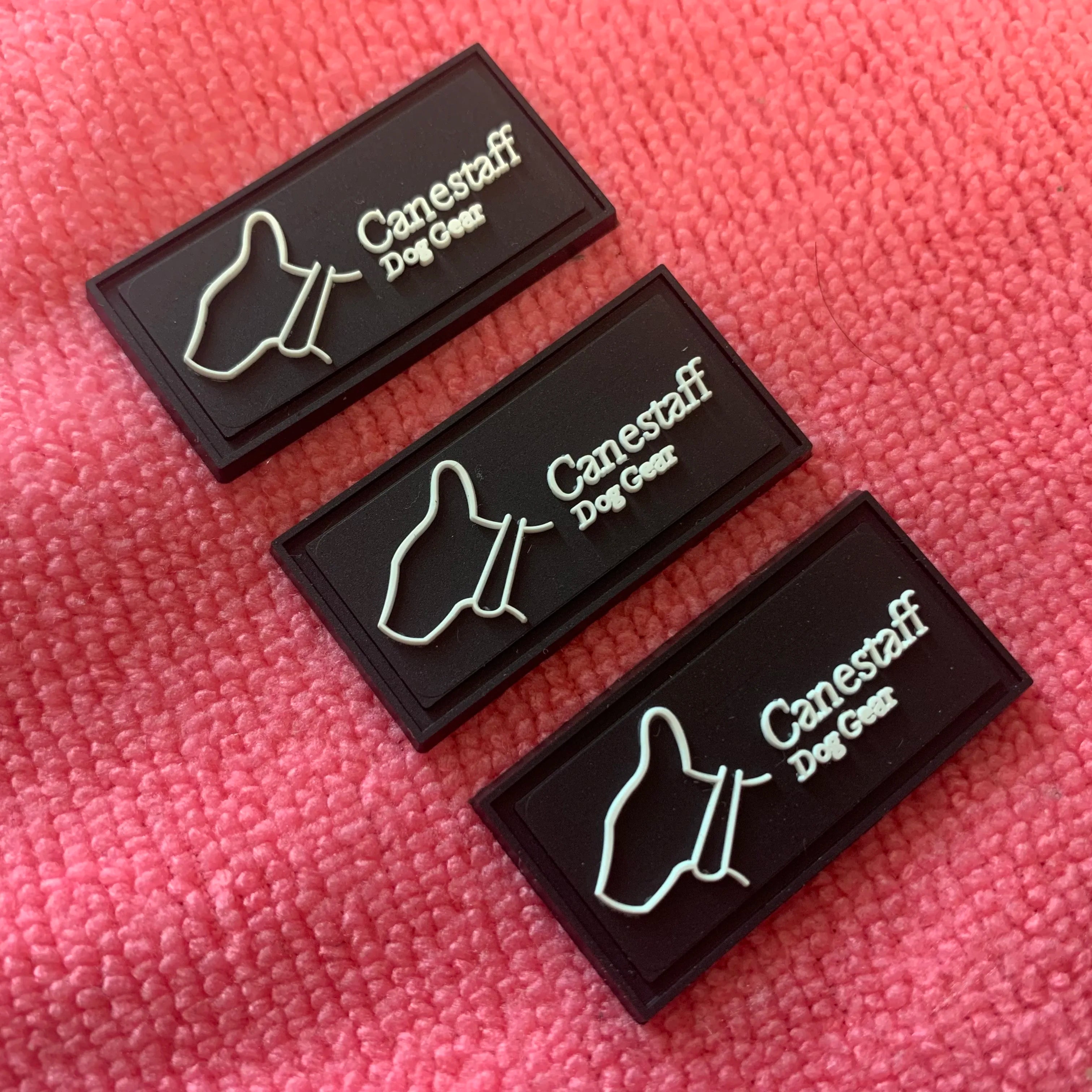 Customized Sew on Black PVC Rubber Label for Coatproduct Brand logo PVC Name Rubber Tag for Band