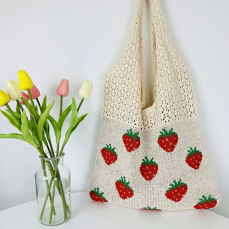 Korean Knitted Cute Strawberry Out Shoulder Beach Bag Customized Casual Jacquard Weave Travel Handbag