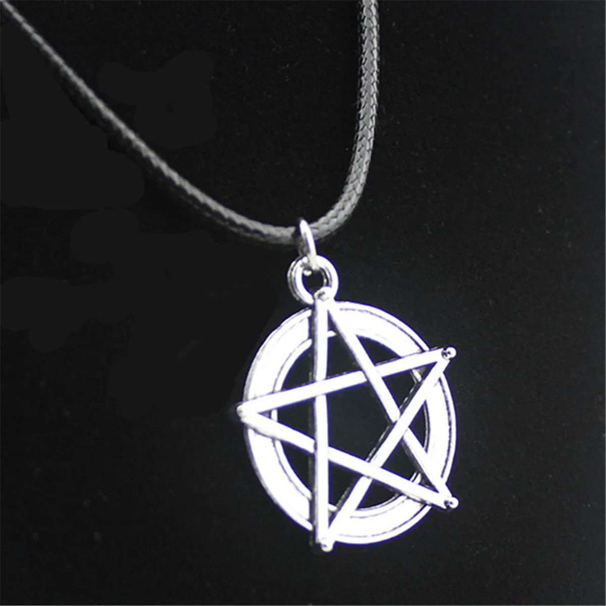 Fashion Vintage Men Women Hollow Pentagram Charm Pendant Necklace Leather Rope Jewelry Gifts