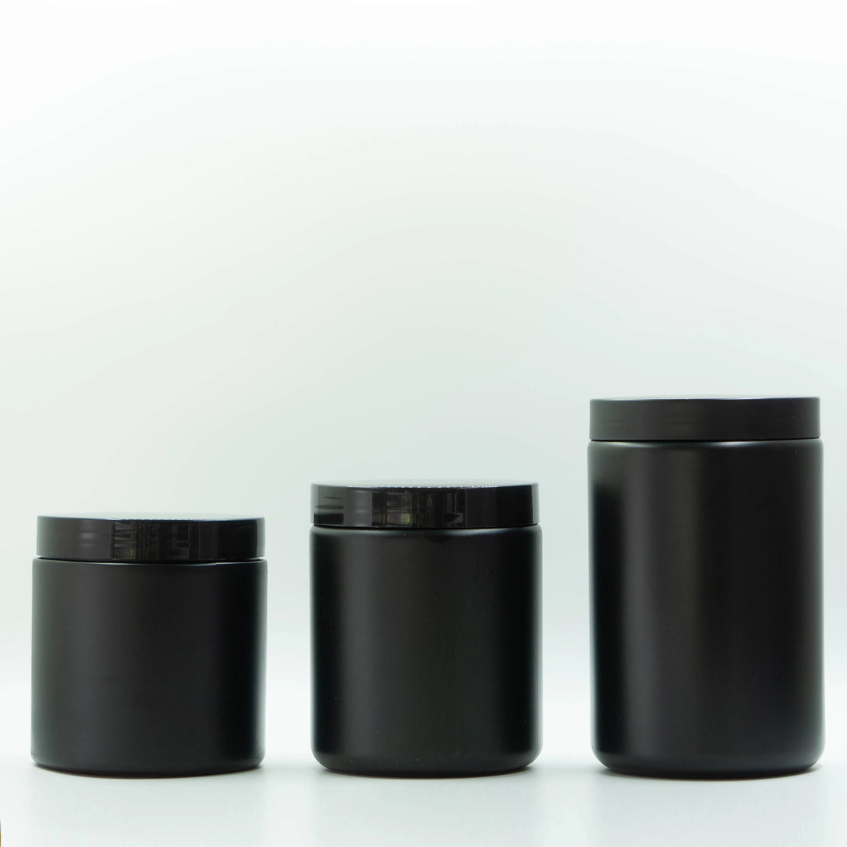500g 600g HDPE Plastic Black Jar Wide Mouth Screw Cap for Packaging Milk Protein Powder Dry Food Pills for Medicine Industry