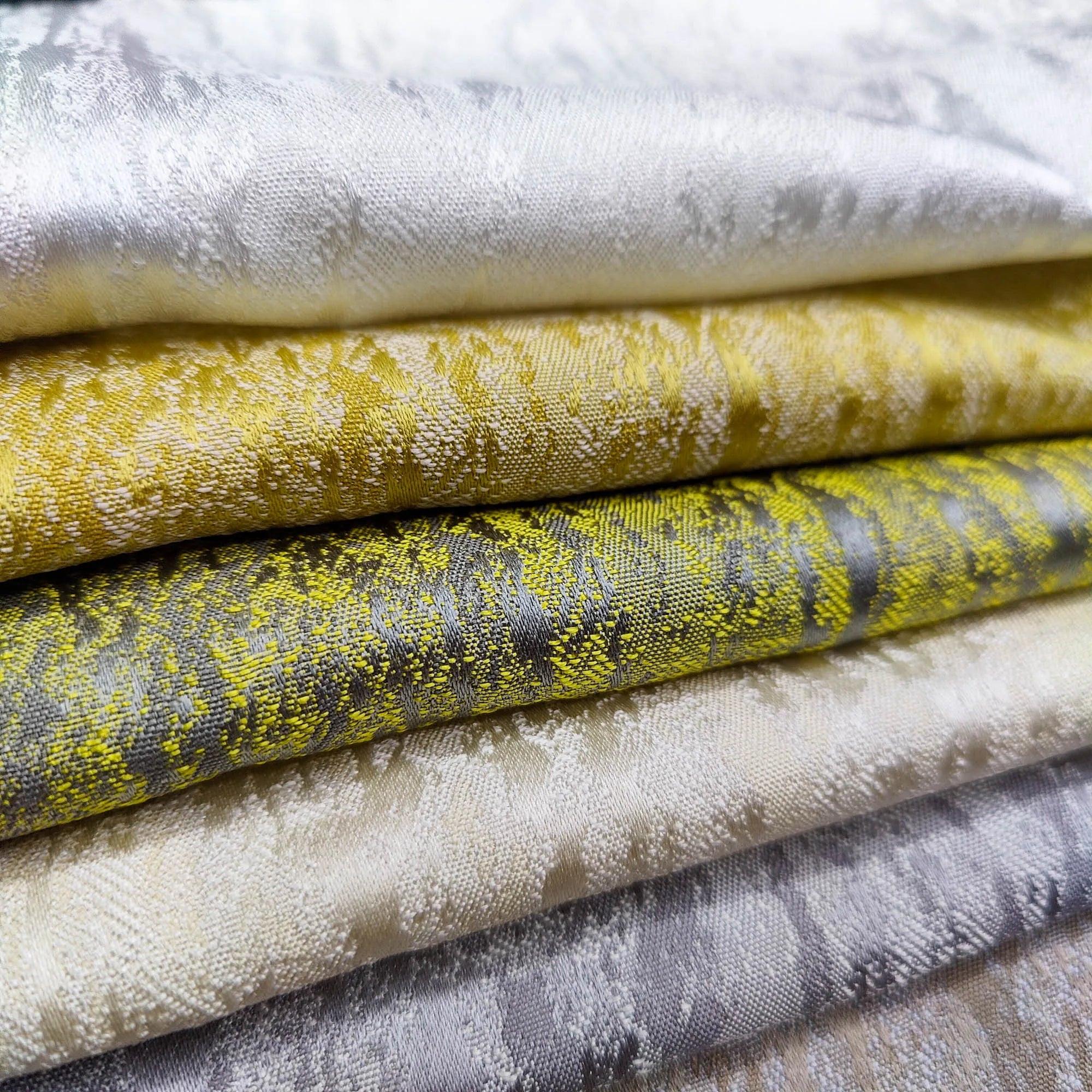 M&Y Polyester Curtain Fabric Roll Textiles Luxury Jacquard Blackout Fabric for Curtains