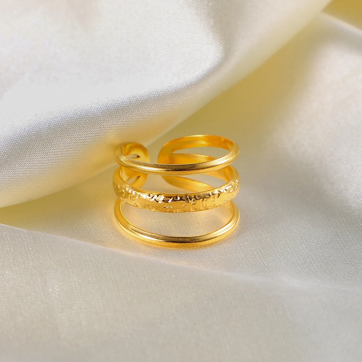 Gold Plated Jewelry Stainless Steel Ring Beautiful Lady Ring Non Tarnish Three Line Hammered Retro Adjustable Ring