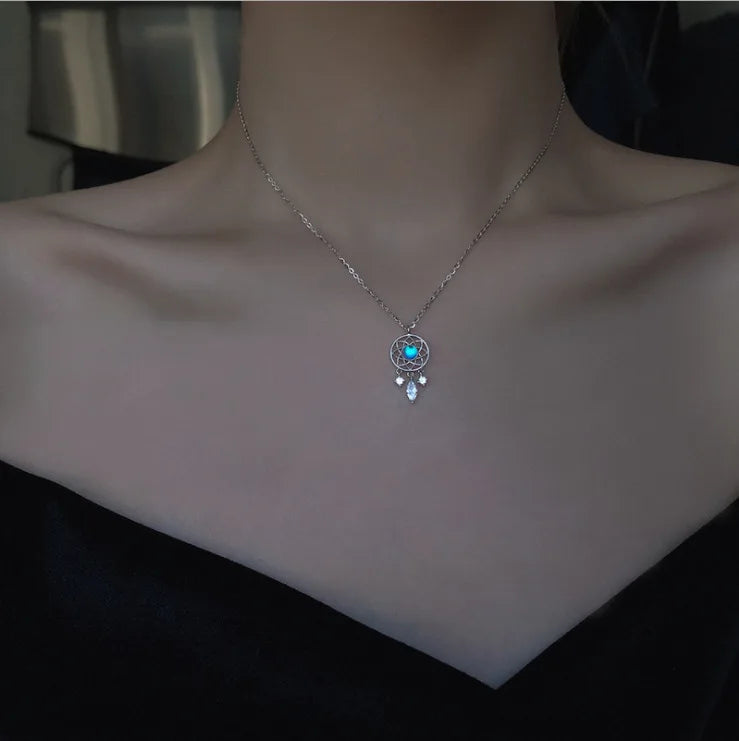 Silver Tassel Moonstone Dream Charm Necklace for Women Creative Pendant Elegant Party Jewelry