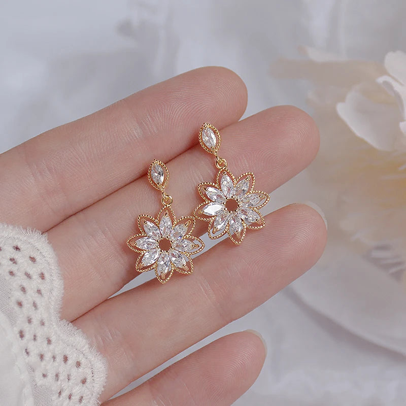 14K Real Gold Dainty Korean Flower Earring for Women Bling 3A Zirconia Hollow Lace Stud Earring Wedding  Gift