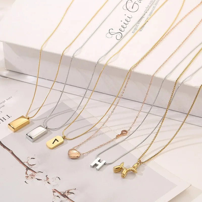 Stainless Steel Gold Plated Horsewhip Chain Geometric Red Temperament Personalized Pendant Classic Simple Necklace