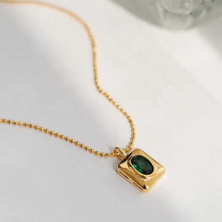 Exquisite Vintage Emerald CZ Necklace Jewelry Custom PVD 18K Gold Stainless Steel Zircon Inlaid Square Pendant Necklace Jewelry