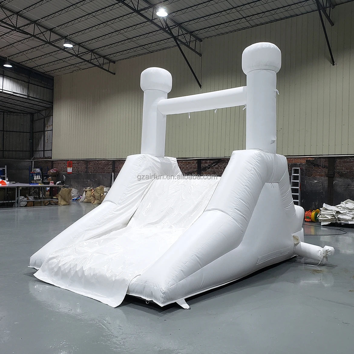 Factory Wholesale Custom High Quality White PVC Kids Inflatable Water Slide for Home Pools with Blower Portable