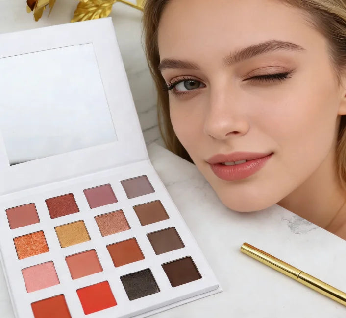 Wholesale High Pigment Shimmer Eyeshadow Palette Glitter Eye Makeup Palette with Private Label for Eye Shadow Genre