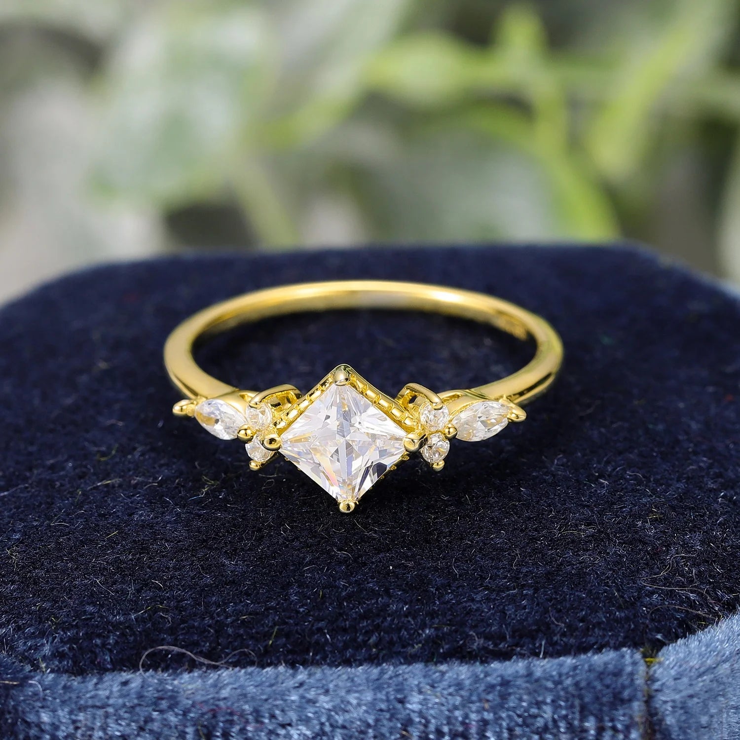 OL1020 Abiding Delicate Square Princess Cut 5x5MM D VVS Moissanite Diamond AU750 585 Yellow Gold Wedding Rings for Ladies