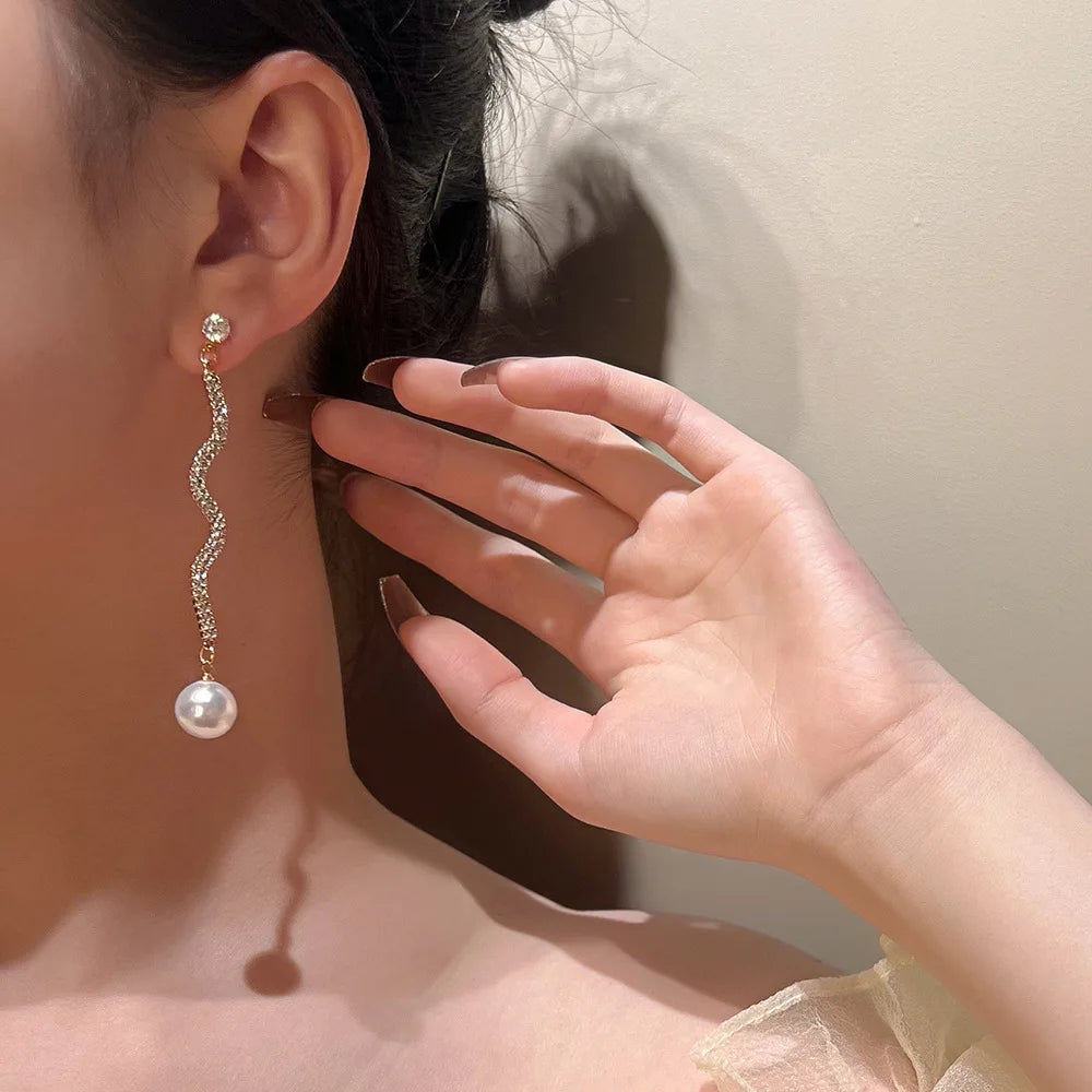 Trendy Long Stick Pearl Earrings For Women Temperament Curve Rhinestone Bar Dangle Earrings Wedding Jewelry Birthday Gift