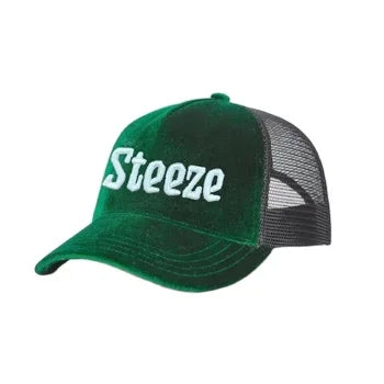 Wholesale Custom 5 Panel Velvet Fuzzy Mesh Party Cap Trucker Hat Embroidered Logo for Performance Cycling Outdoor Casual Scenes