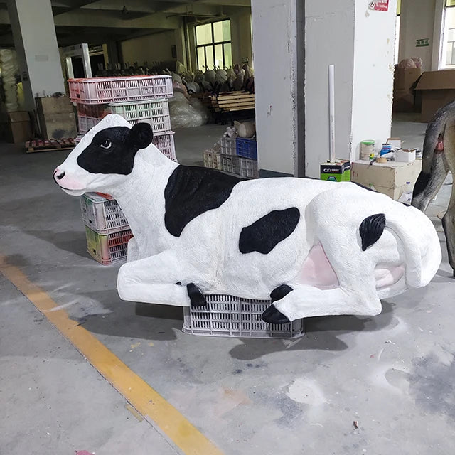Outdoor Garden Modern Life Size Resin Fiberglass Animal Cow Statues Sculpture for Sale