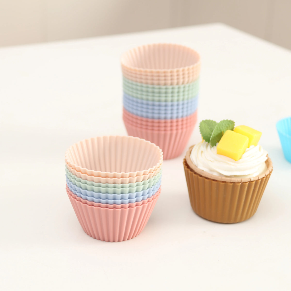 Reusable Multicolor Muffin Cup Food Grade Silicone Cupcake Making Mold Soft Silicone Baking Cups 7CM
