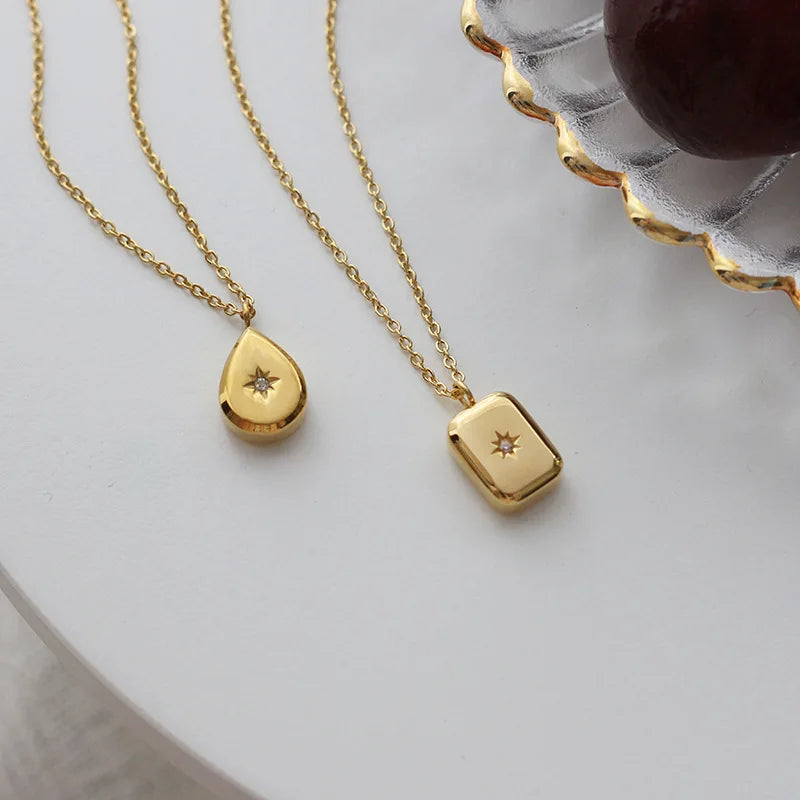 French Vintage Luxury 18K Gold Plated Titanium Stainless Steel Geometric Cube Square Pendant Necklace Trendy for Women Girls