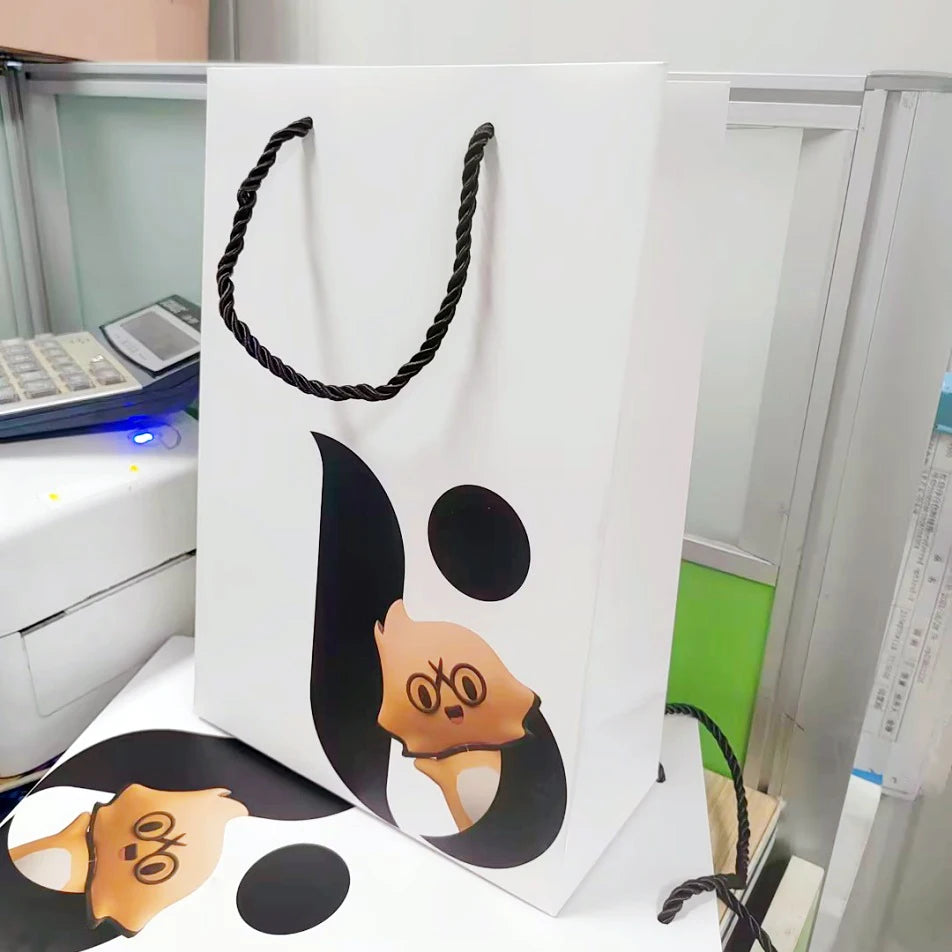 Wholesale Custom Print Your Own Logo Stamping Thank You Gift Carrier Shopping Cardboard Paper Bag with Handle