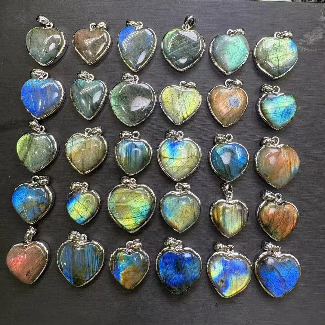 Handmade Customized Labradorite Flat Heart Pendant S925 Sterling Silver Plated Natural Crystal Pendant for Spiritual Healing